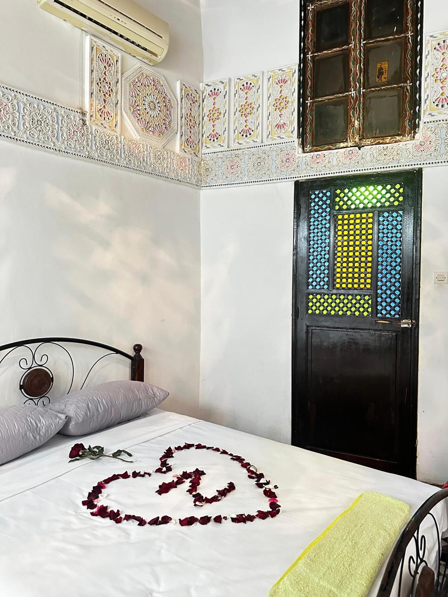 Riad Zohor Fes Luaran gambar