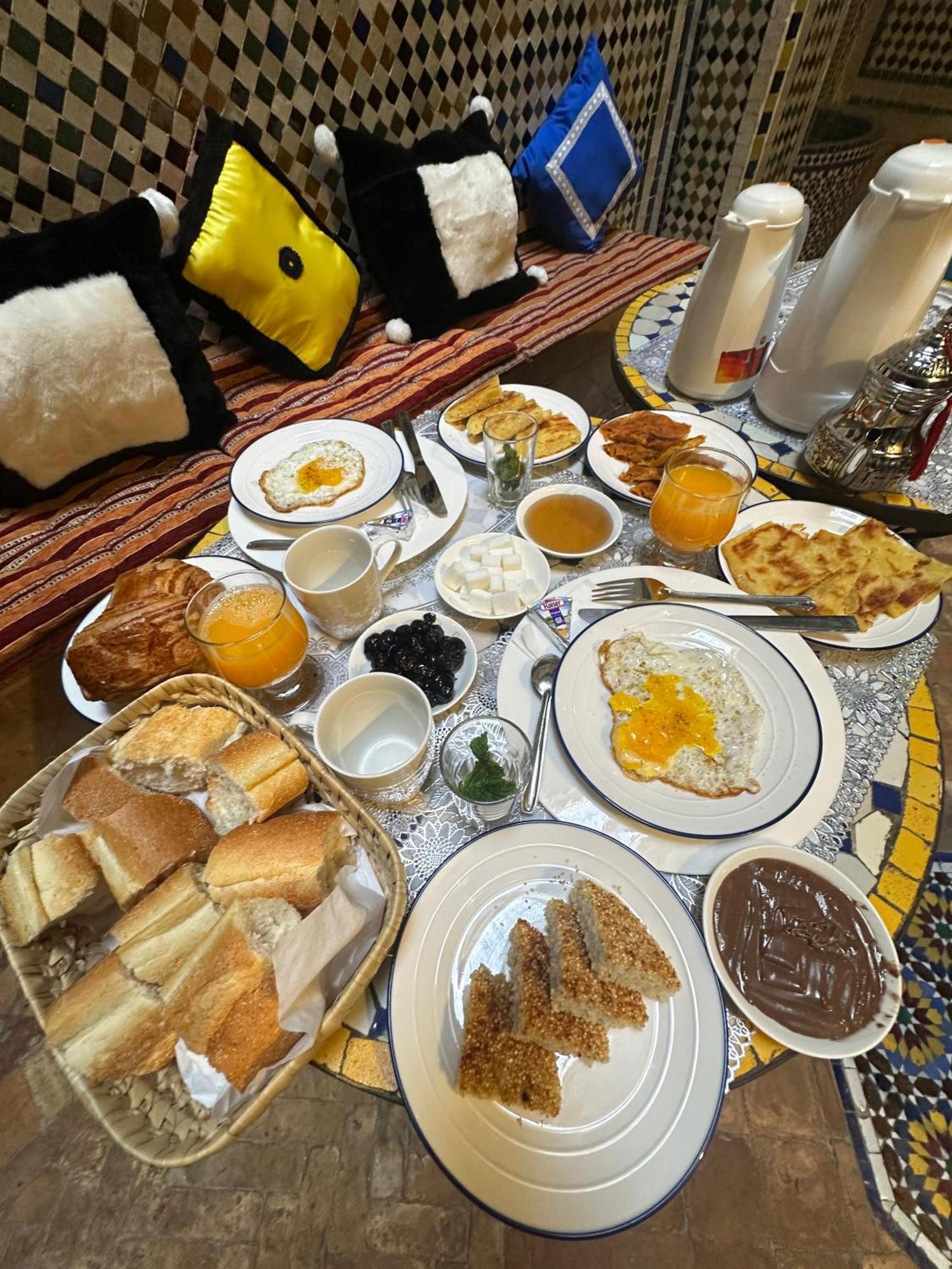 Riad Zohor Fes Luaran gambar
